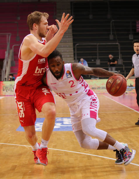 的全场紧逼 的全场紧逼